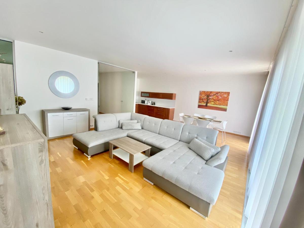 Apartment Korunni Dvur Praga Exterior foto